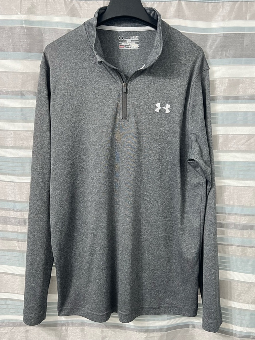 Under Armour Men's Dark Gray 1/4 Zip Performance Pullover